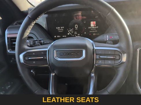 Used 2025 GMC Yukon XL Denali image 14