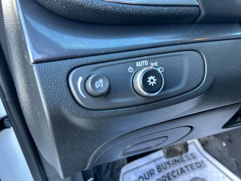 Used 2022 Buick Encore Preferred image 13