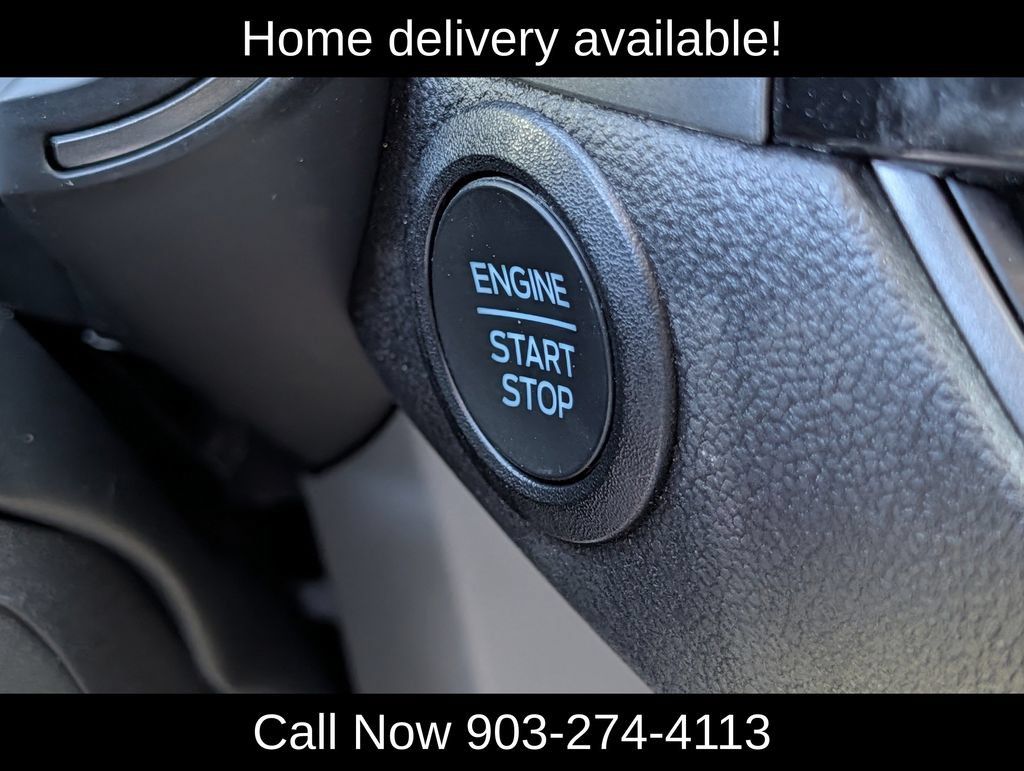 Used 2025 Ford Escape Active AWD/4WD image 21