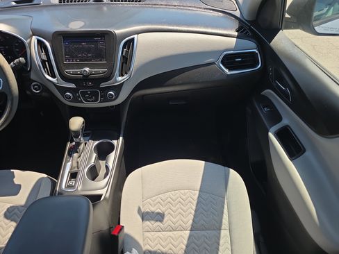 Used 2022 Chevrolet Equinox LS image 17