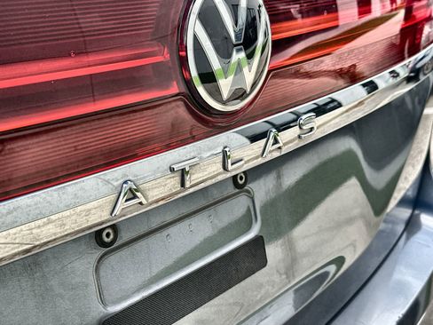 Used 2024 Volkswagen Atlas SE image 15