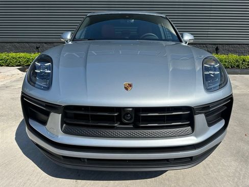 Used 2026 Porsche Macan AWD/4WD image 8