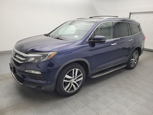 Used 2016 Honda Pilot Touring image 2