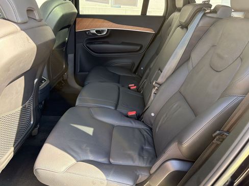 Used 2023 Volvo XC90 B6 Plus AWD/4WD image 22