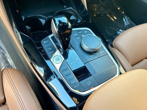 Certified 2023 BMW X4 xDrive30i w/ Premium Package image 17