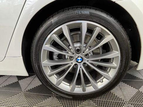 Certified 2023 BMW 530i xDrive w/ Convenience Package AWD/4WD image 15