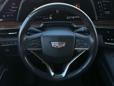 Certified 2022 Cadillac Escalade Premium Luxury image 14