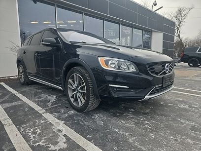 Used 2018 Volvo V60 T5 Cross Country w/ Convenience Package