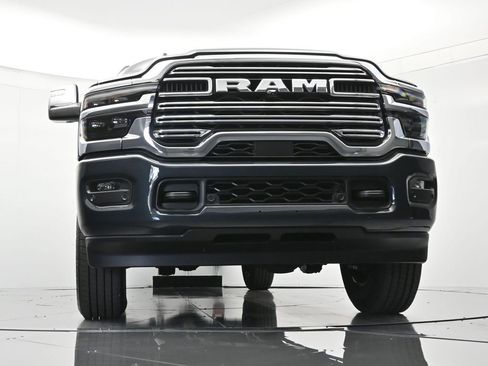 New 2026 RAM 3500 Laramie AWD/4WD image 39