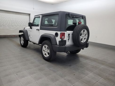 Used 2016 Jeep Wrangler Sport w/ Connectivity Group AWD/4WD image 5