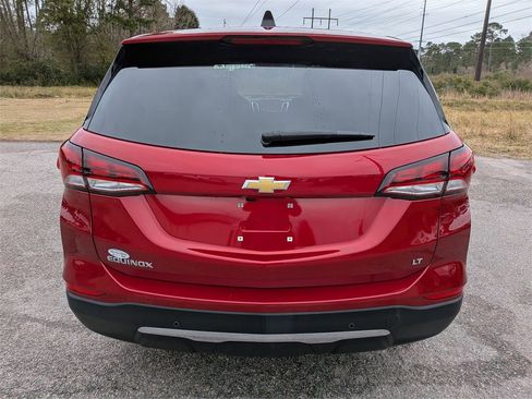 Used 2024 Chevrolet Equinox LT image 5