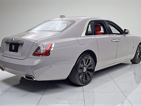 Used 2022 Rolls-Royce Ghost image 19