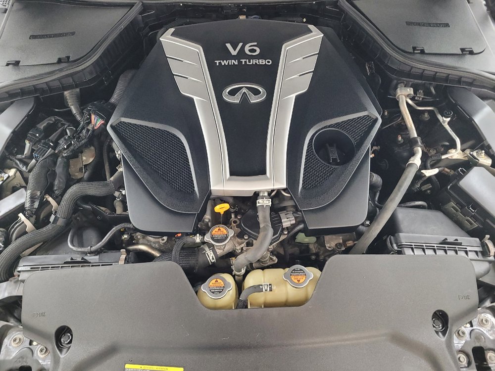 Used 2018 INFINITI Q50 Luxe w/ Cargo Package (L95) AWD/4WD image 30