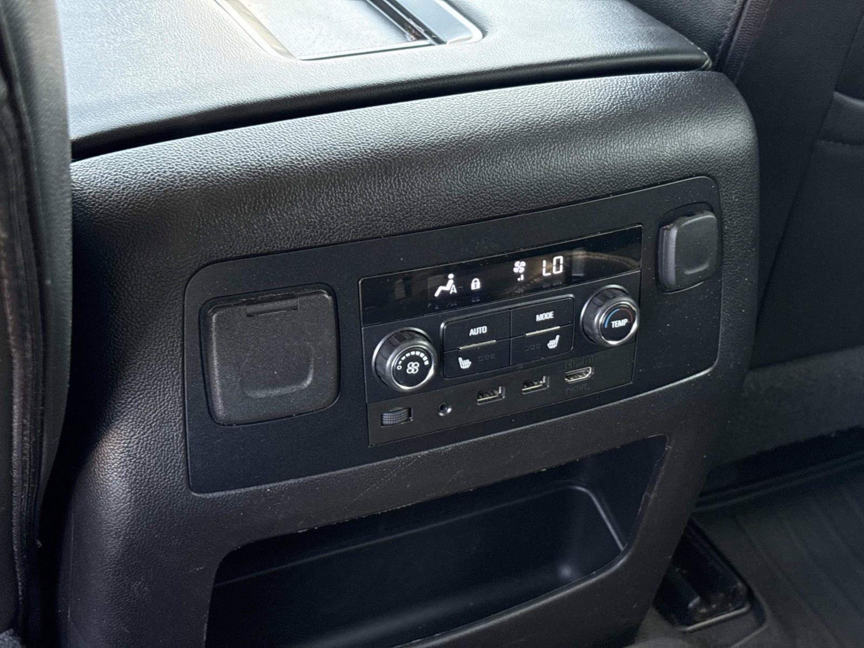 Used 2019 Chevrolet Tahoe LT AWD/4WD image 13