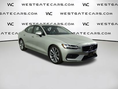 Used 2019 Volvo S60 T5 Momentum w/ Multimedia Package
