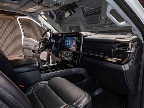 Used 2024 Ford F250 Lariat w/ Lariat Ultimate Package image 16