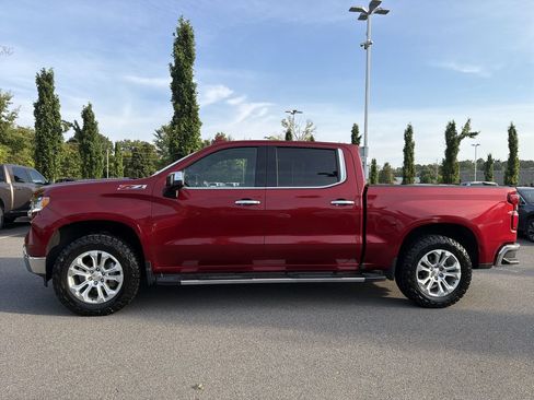 Used 2023 Chevrolet Silverado 1500 LTZ w/ LTZ Premium Package AWD/4WD image 6