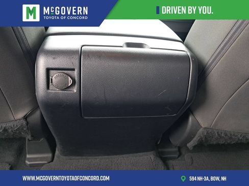Used 2021 Toyota Tundra SR5 w/ TRD Off-Road Package AWD/4WD image 17