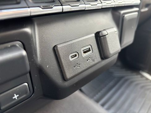 Used 2021 Chevrolet Silverado 1500 LT w/ Bed Protection Package image 27