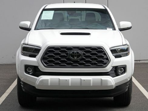 Used 2023 Toyota Tacoma TRD Sport w/ Black Out Package (TMS) AWD/4WD image 42