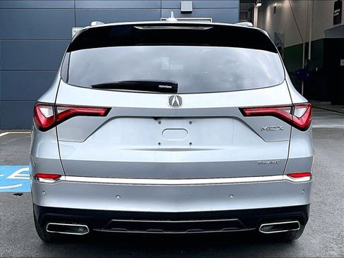Used 2022 Acura MDX SH-AWD w/ Advance Package image 5