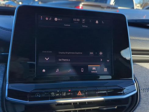 New 2026 Jeep Compass Latitude image 18