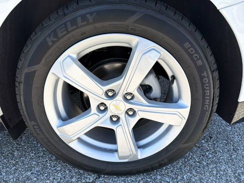Certified 2019 Chevrolet Volt LT w/ Power Convenience Package FWD image 24