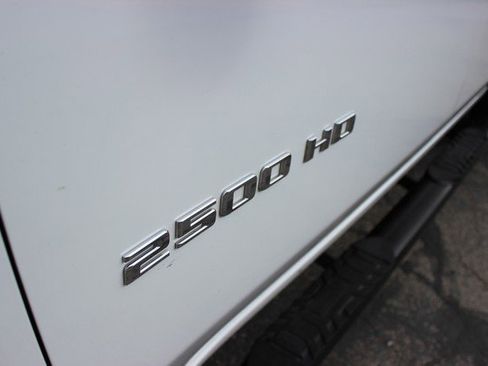 Used 2021 Chevrolet Silverado 2500 LT w/ Fleet Comfort Package image 2