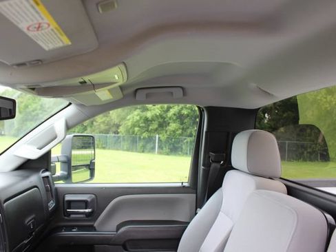Used 2018 Chevrolet Silverado 2500 W/T w/ WT Convenience Package AWD/4WD image 18