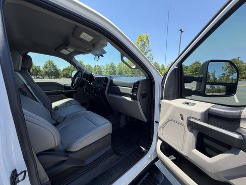 Used 2019 Ford F250 XL w/ Power Equipment Group AWD/4WD image 17