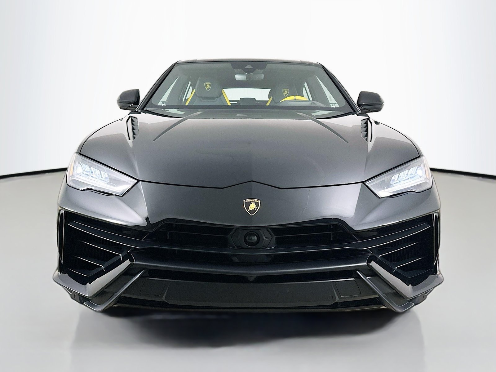Used 2024 Lamborghini Urus S AWD/4WD image 2