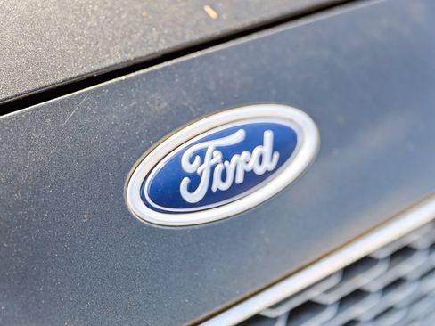 Used 2019 Ford Fusion Titanium FWD image 10