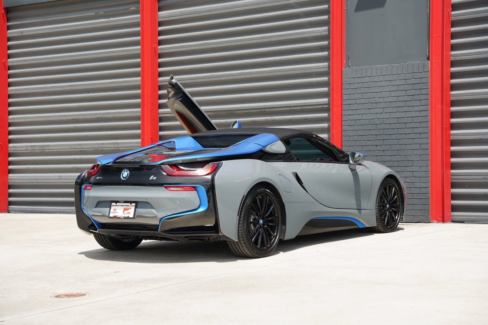 Used 2019 BMW i8 Roadster AWD/4WD image 12