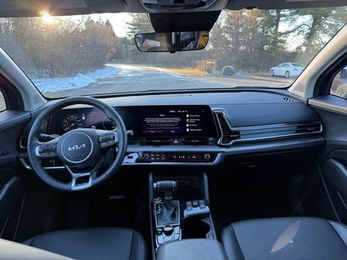 Certified 2025 Kia Sportage SX image 5