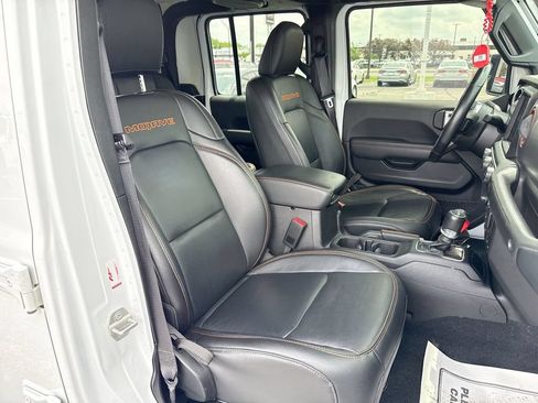 Used 2023 Jeep Gladiator Mojave w/ LED Lighting Group AWD/4WD image 25