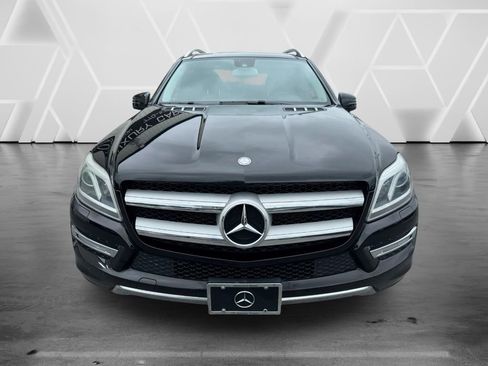 Used 2016 Mercedes-Benz GL 450 4MATIC image 3