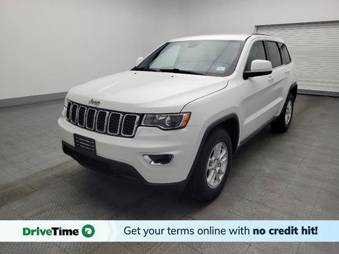 Used 2018 Jeep Grand Cherokee Laredo image 1