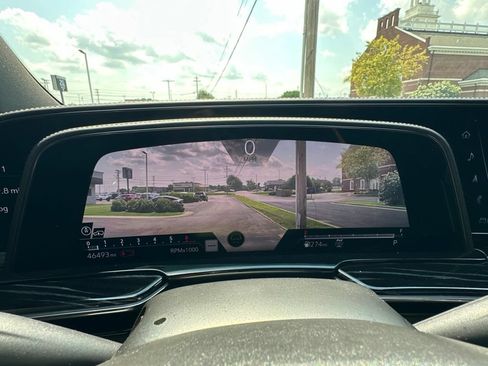 Used 2021 Cadillac Escalade Sport w/ Driver Assist Tech Package AWD/4WD image 16