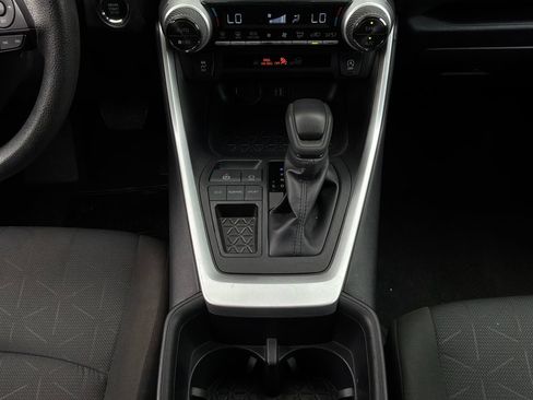Used 2025 Toyota RAV4 XLE FWD image 15