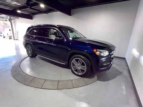 Used 2022 Mercedes-Benz GLS 450 4MATIC image 9