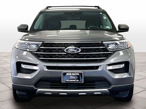 Used 2023 Ford Explorer XLT w/ Equipment Group 202A AWD/4WD image 3