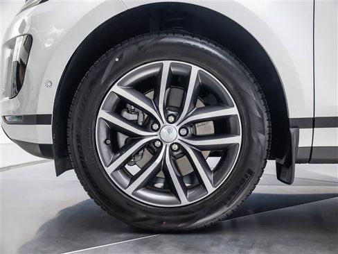 New 2026 Land Rover Range Rover Evoque S AWD/4WD image 12