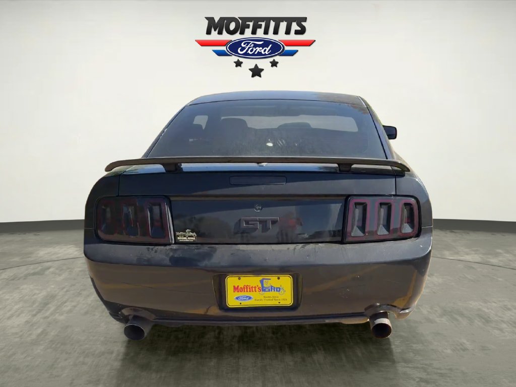 Used 2007 Ford Mustang GT Premium RWD image 2