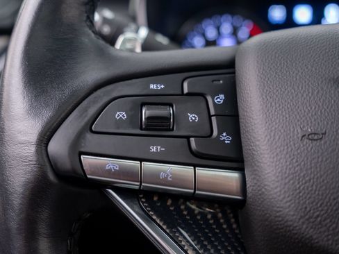 Used 2024 Cadillac XT6 Sport w/ Technology Package AWD/4WD image 34