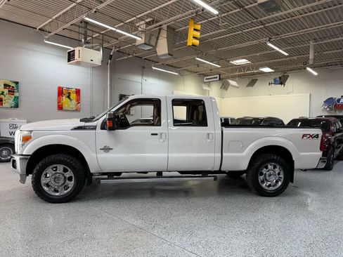Used 2012 Ford F250 Lariat w/ Lariat Ultimate Pkg AWD/4WD image 2