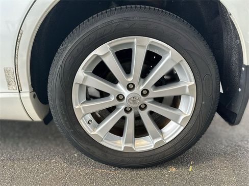 Used 2009 Toyota Venza image 10