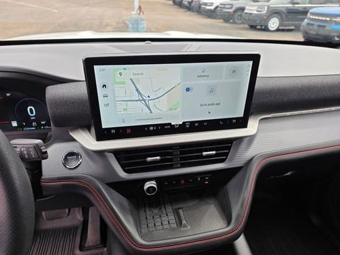 Used 2025 Ford Explorer ST image 23
