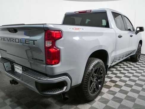 Used 2025 Chevrolet Silverado 1500 Custom w/ Turbomax Blackout Package AWD/4WD image 9