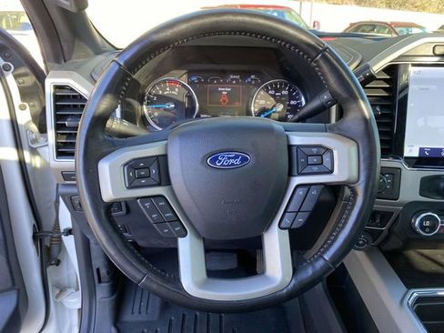 Used 2022 Ford F250 Lariat w/ Black Appearance Package image 20