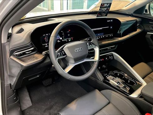 Used 2025 Audi Q5 Premium AWD/4WD image 18